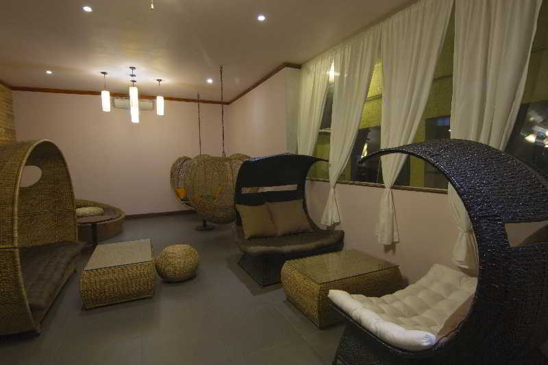Eman Bkk Hotel Phnom Penh Exterior photo
