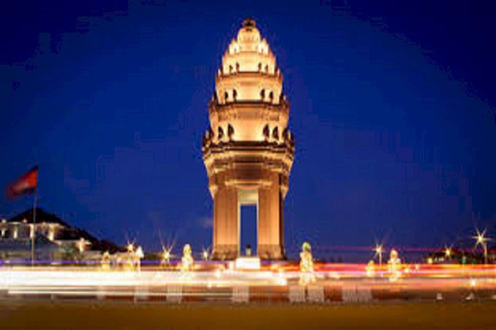 Eman Bkk Hotel Phnom Penh Exterior photo