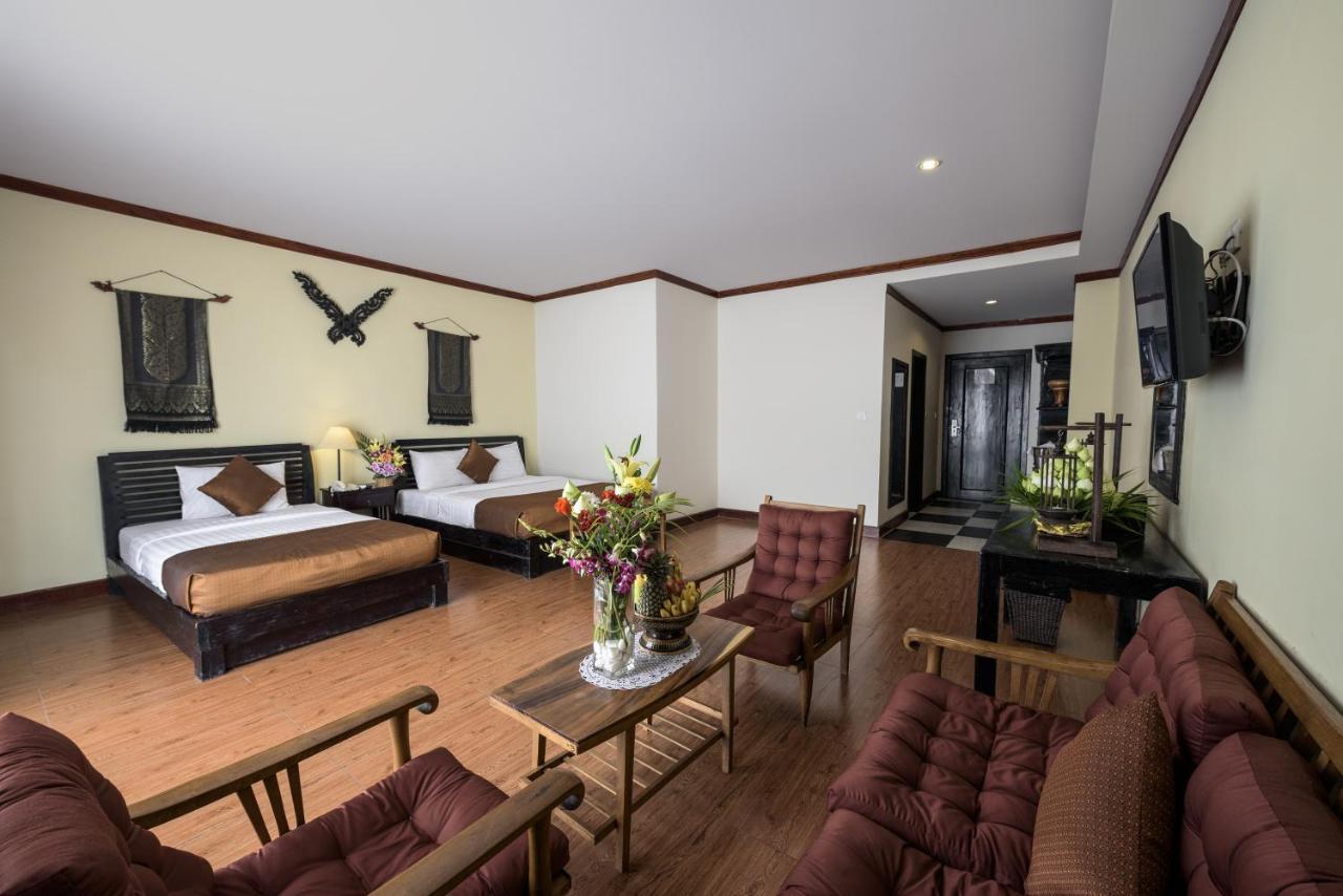 Eman Bkk Hotel Phnom Penh Exterior photo